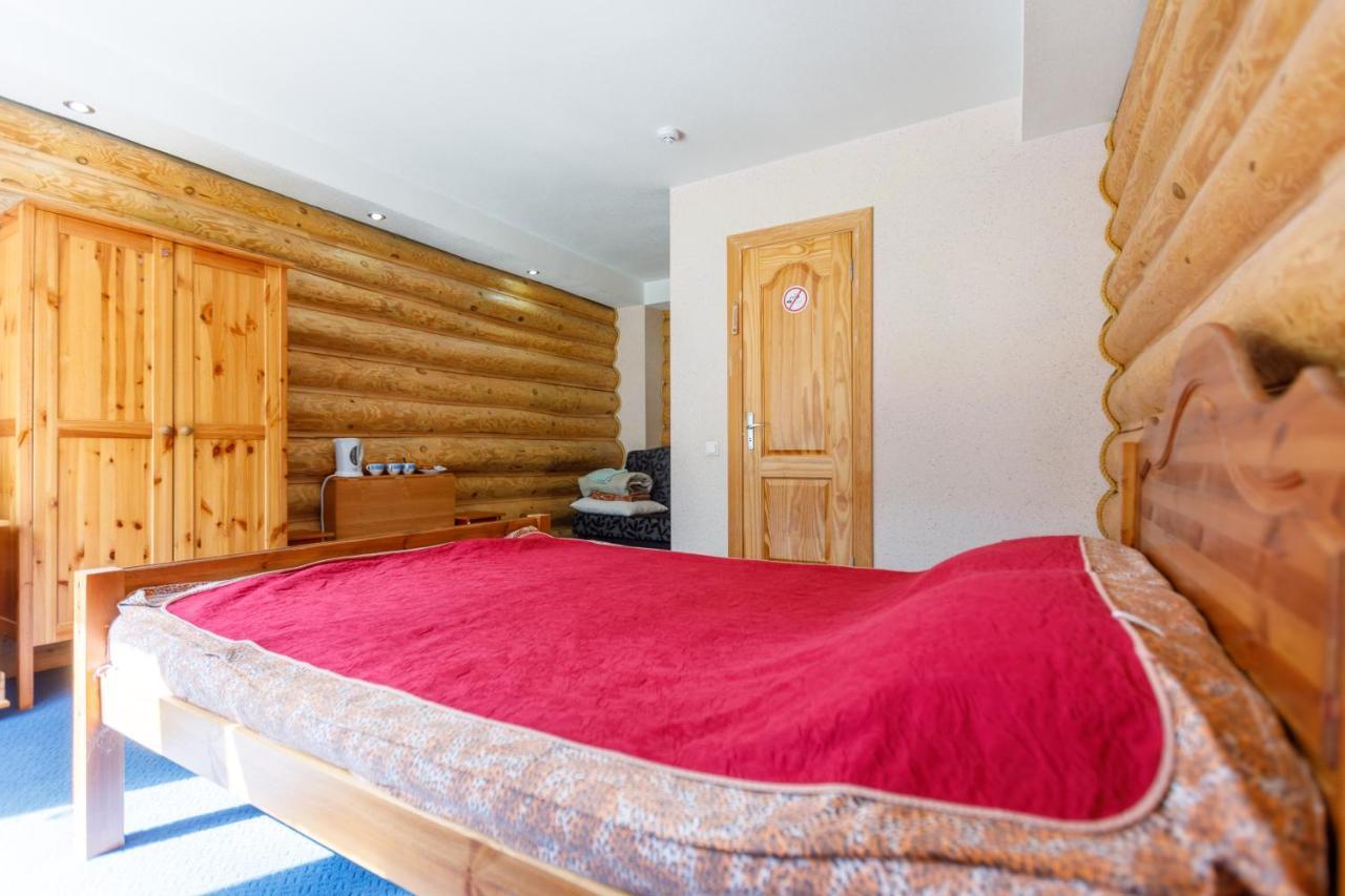 Viesu Nams “Dimantu Ferma” Hotel Ikšķile Exterior foto