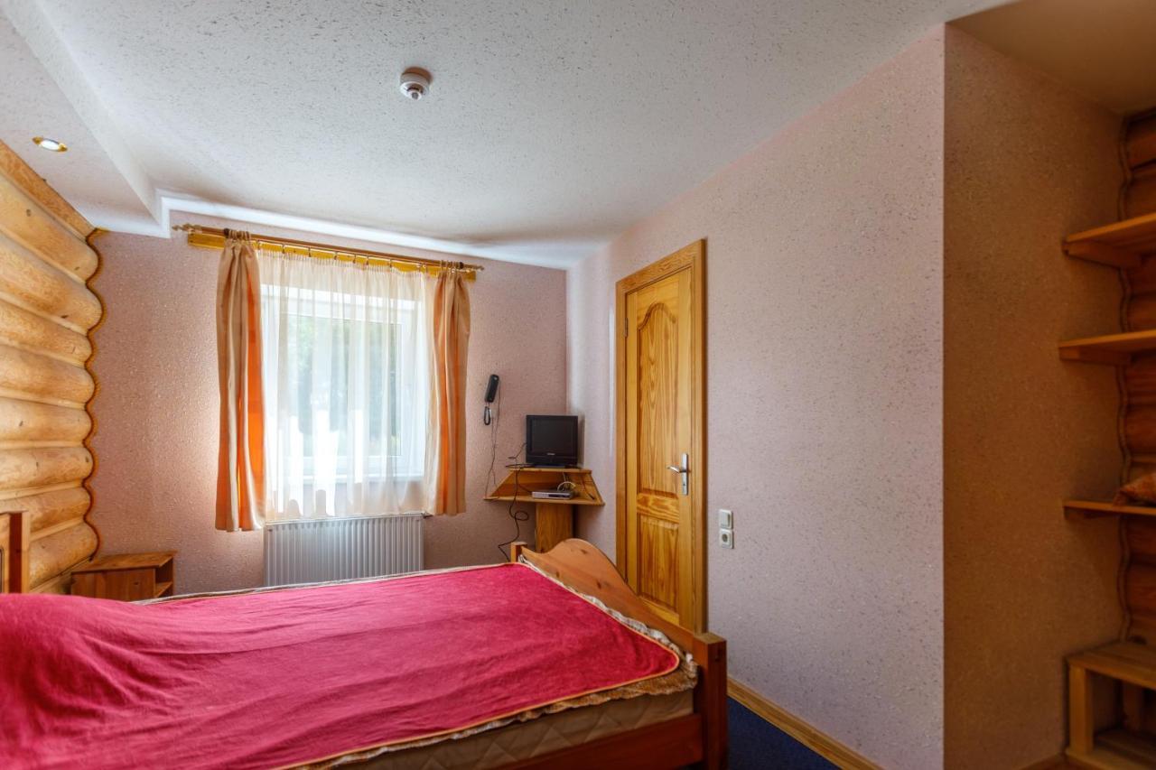 Viesu Nams “Dimantu Ferma” Hotel Ikšķile Exterior foto