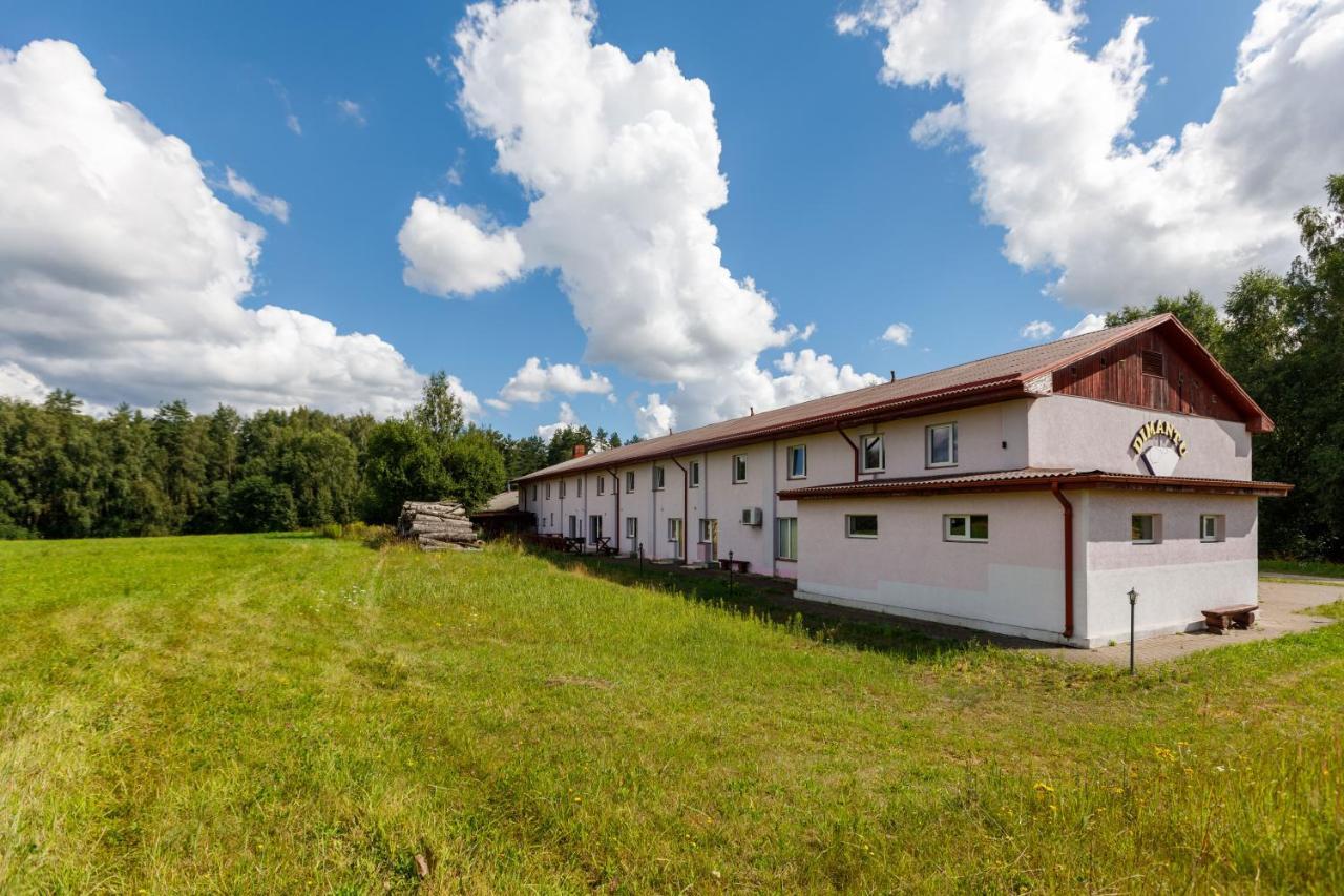 Viesu Nams “Dimantu Ferma” Hotel Ikšķile Exterior foto