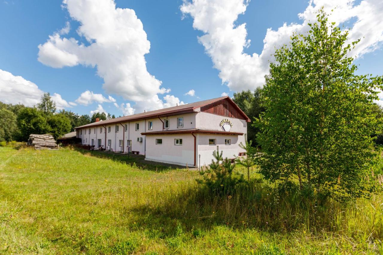 Viesu Nams “Dimantu Ferma” Hotel Ikšķile Exterior foto